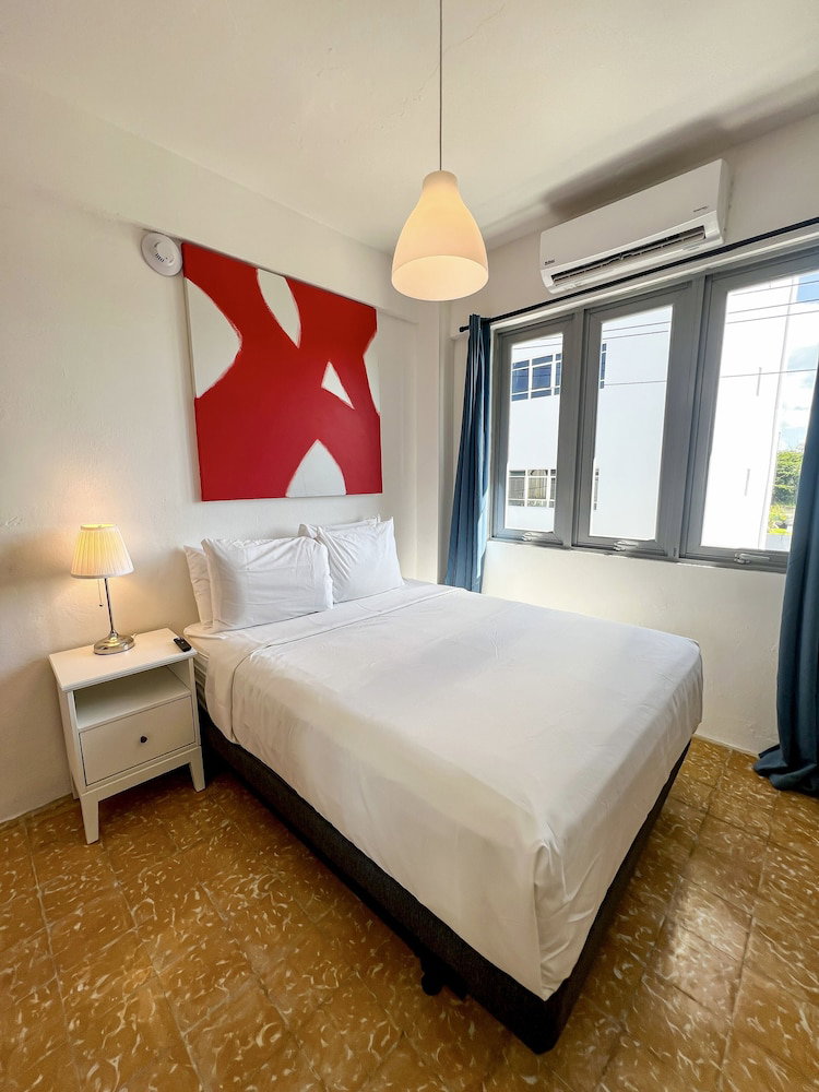 Hotel Urbana Hotel