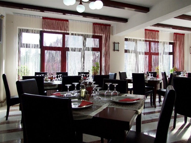 Piscul Negru Hotel