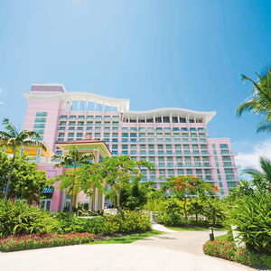Hotel Sls Baha Mar cazare Nassau
