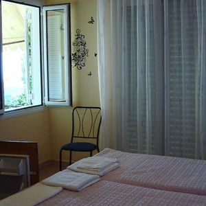 Hotel Hotel Akti cazare Livanates