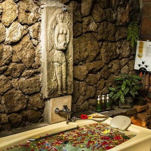 Hotel Santhika B&B cazare Lovina Beach