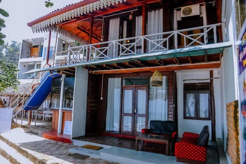 Hotel Coral Beach Hotel