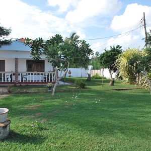 Hotel Beach House cazare Mirissa city