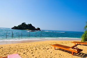 Hotel Tenasi Beach Resort cazare Ahangama
