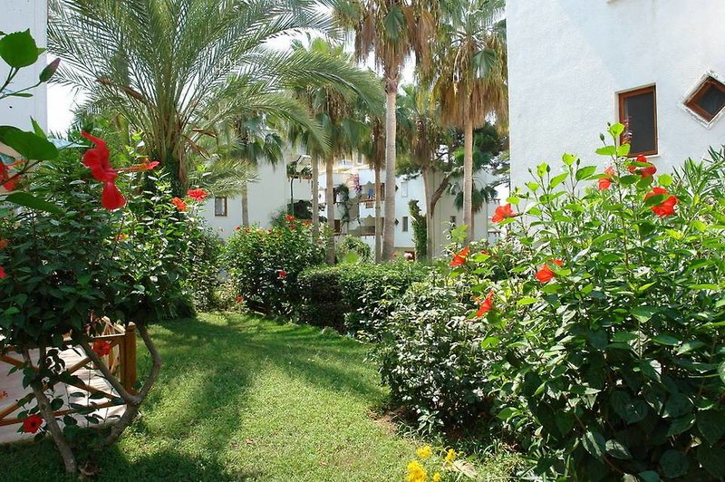 Antik Garden