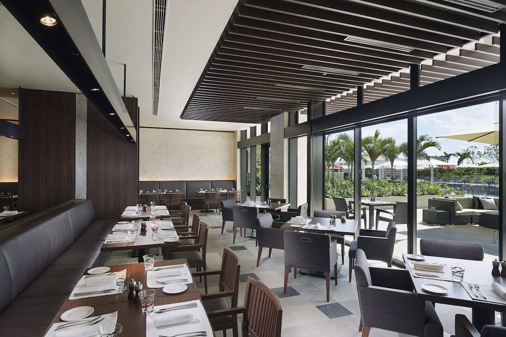 Hilton Okinawa Chatan Resort