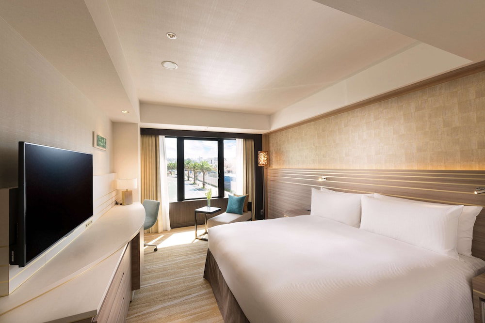 Doubletree By Hilton Okinawa Chatan Resort