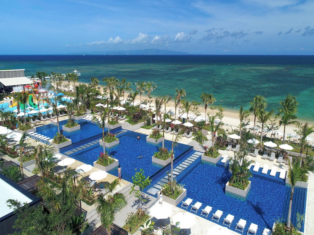 Hotel Fusaki Beach Resort Hotel And Villas