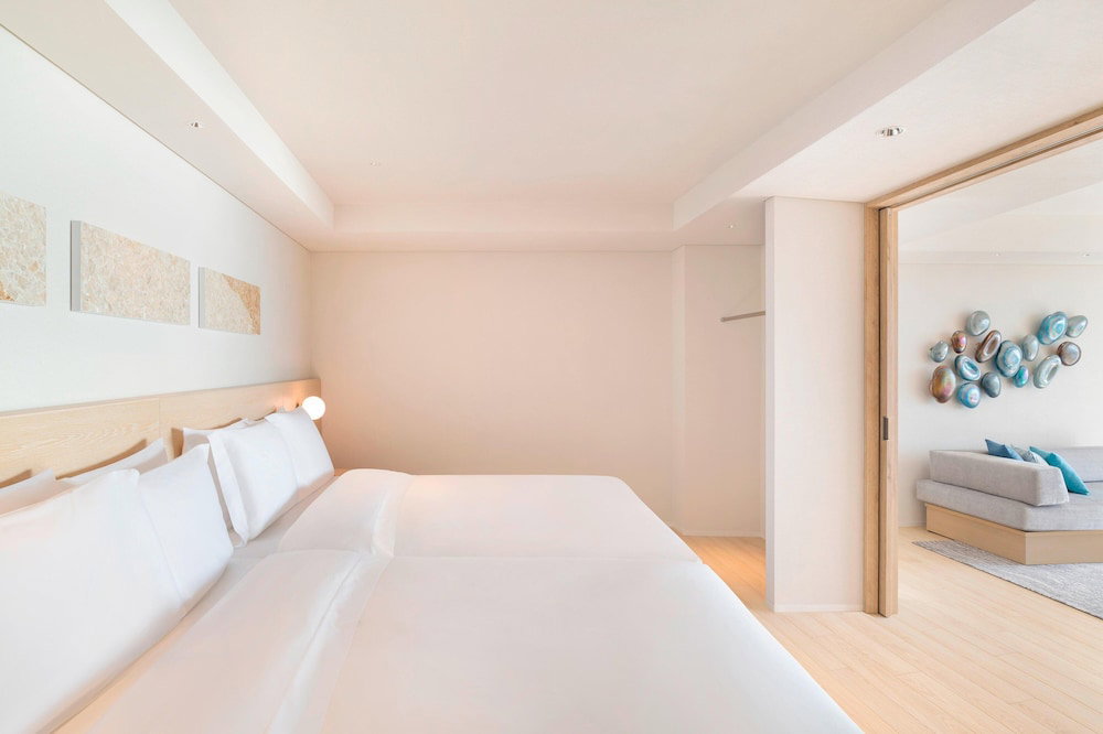 Iraph Sui, A Luxury Collection Hotel, Miyako Okinawa