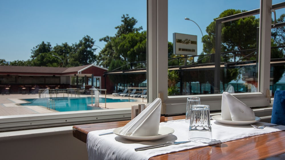 Hotel Lake Life Hotel