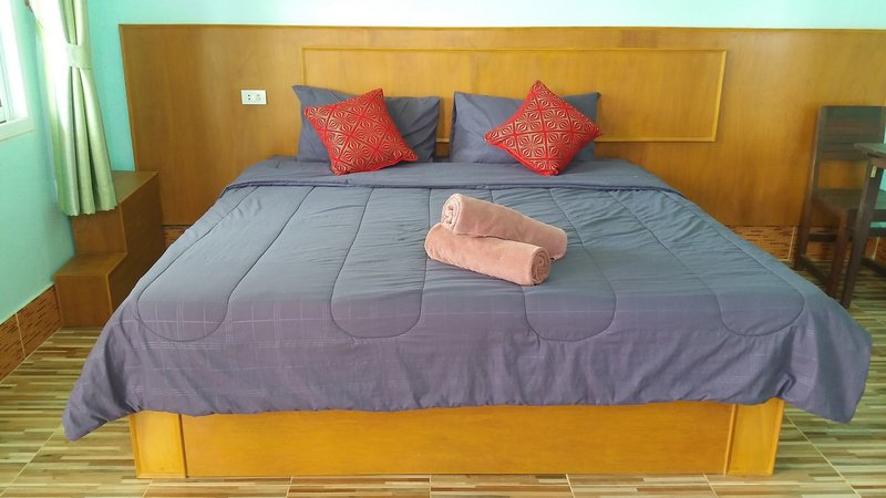 Hotel School Beach Resort