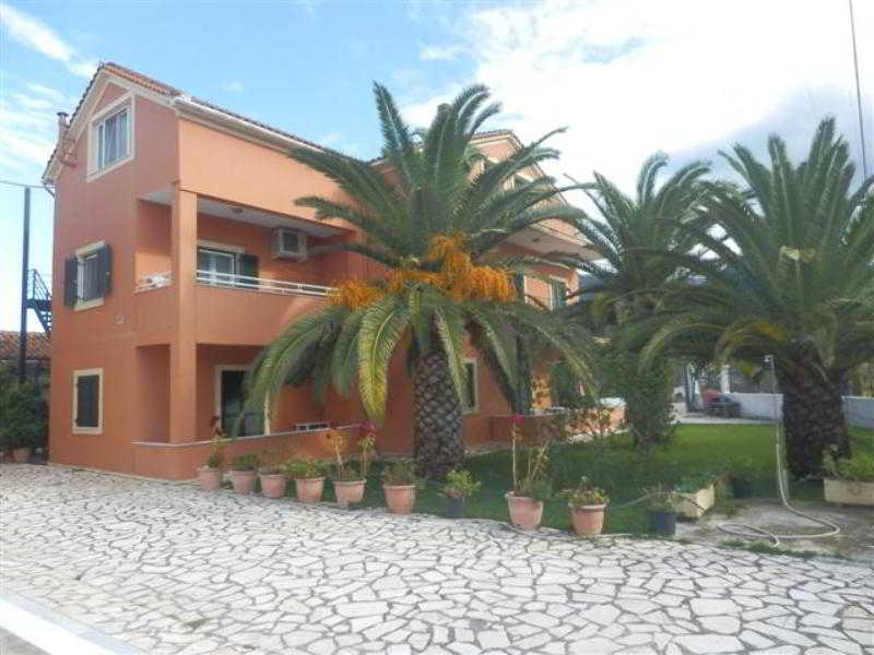Katerina Pool Apartments
