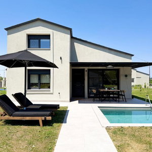 Sejur Olympus Seaside Luxury Pool Villas vacanta Olympic Beach