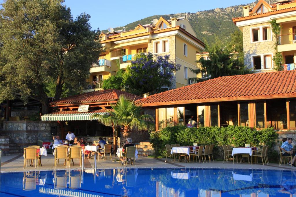 Hotel Perdikia Hill Family Resort