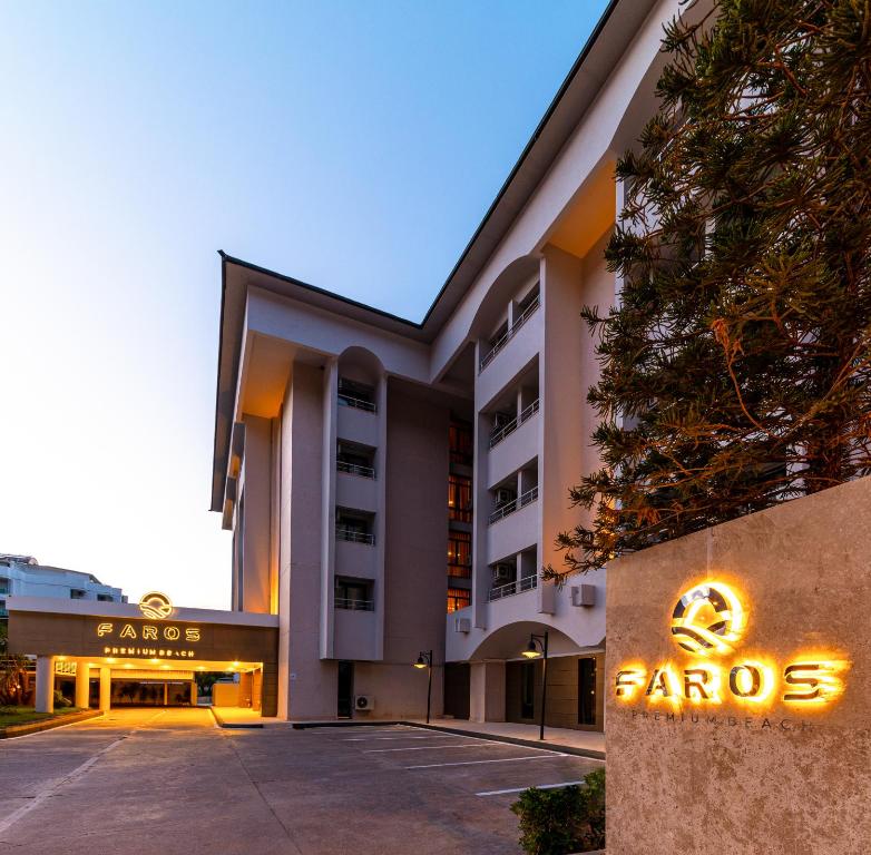 Hotel Faros Premium Beach