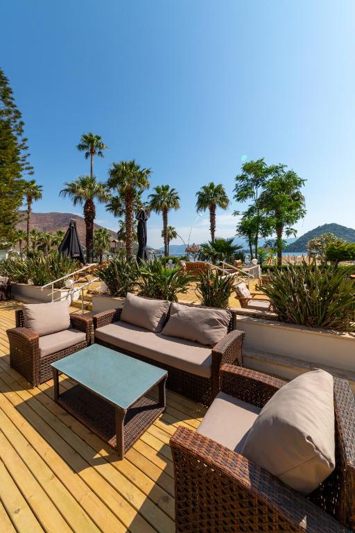 Faros Premium Beach
