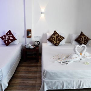 Hotel Dinuda Resort cazare Sri Lanka