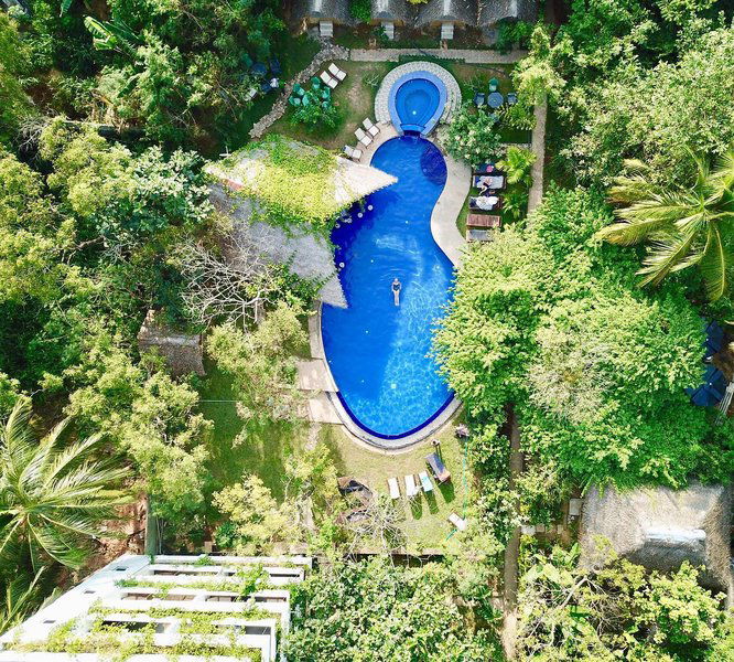 Hotel Sundaras Resort & Spa