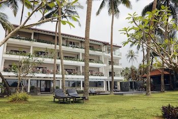 Blue Beach Hotel Wadduwa