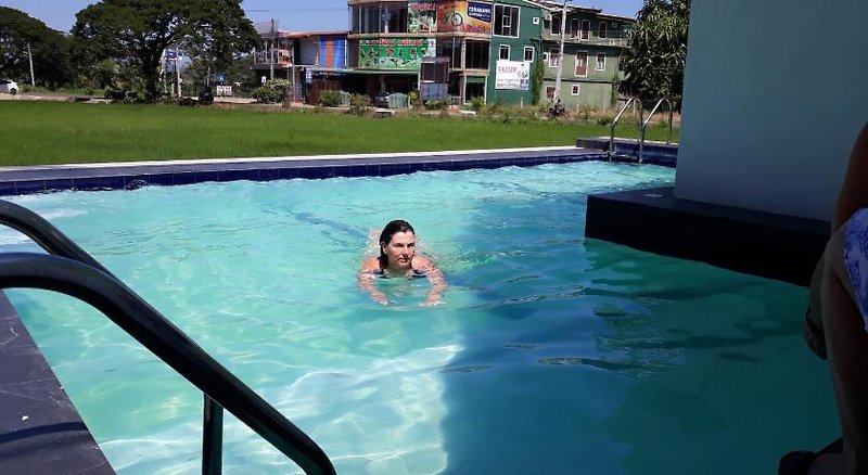 Traveller's Home Hotel