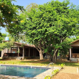 Hotel Hide Yala cazare Tissamaharama