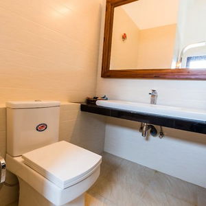 Hotel The Waves cazare Unawatuna