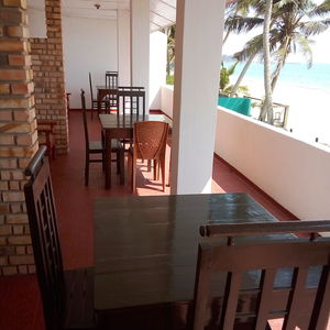 Hotel New Seaside Inn cazare Hikkaduwa