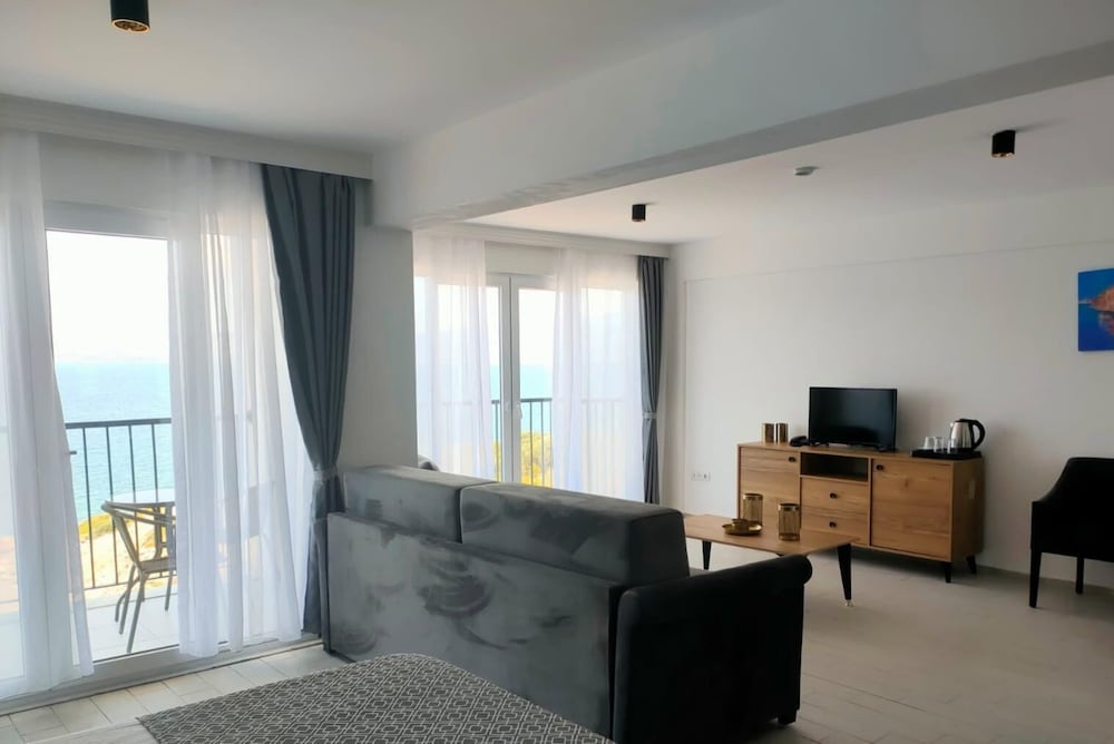 Ni Marin Hotel