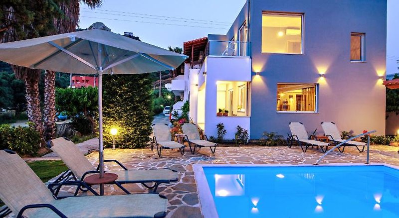 Hotel Irida Studios Hotel & Pool