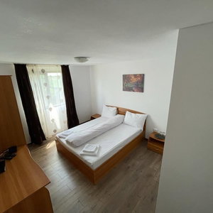 Hotel Delta Crisan Flamingo cazare Crisan