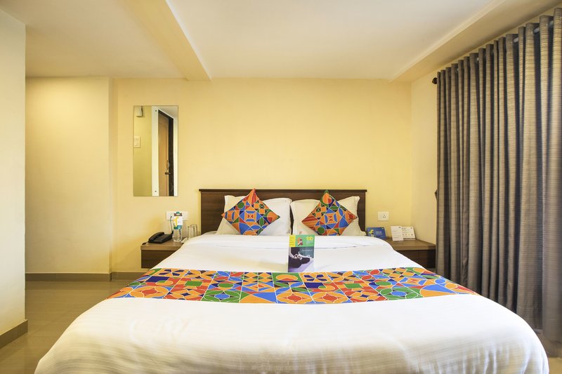 Hotel Fabhotel Silver Lake