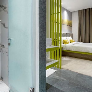 Hotel Le Roi Express cazare New Delhi