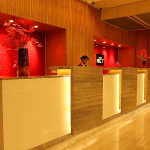 Hotel The Metropolitan Hotel & Spa cazare Delhi