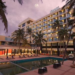 Hotel Novotel Mumbai Juhu Beach cazare Maharashtra