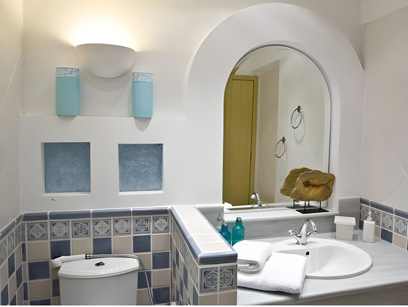 Apelon Tiritas Villas