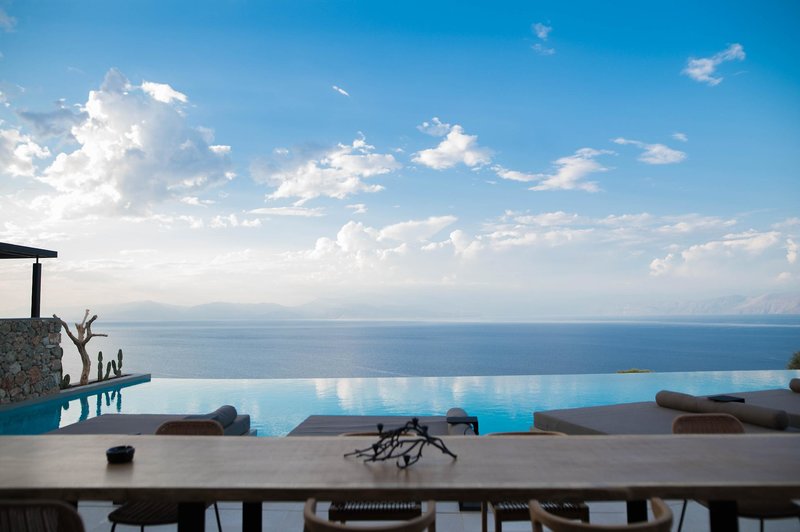 Le Grand Bleu Resort