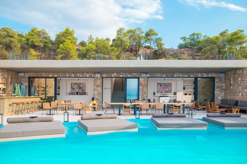 Le Grand Bleu Resort