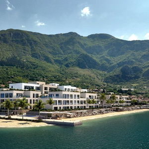 Hotel Mövenpick Hotel Teuta Kotor Bay cazare Risan