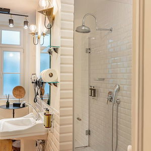 Hotel Le Consulat cazare Clinton