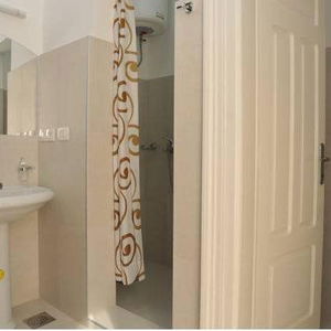 Hotel Le Petit Chateau cazare Bar