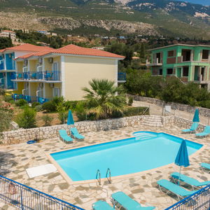 Sejur Milos Studios vacanta Lourdas