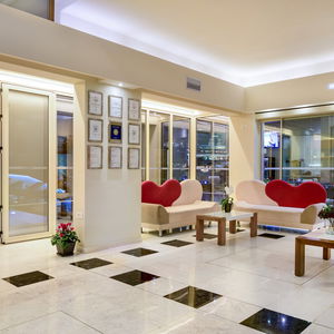 Sejur Oscar Suites & Village vacanta Agia Marina