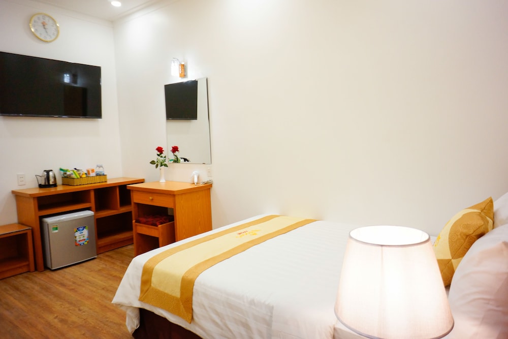 Nu Hoang Hotel