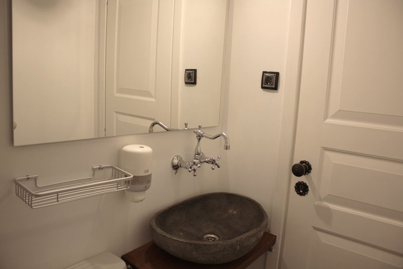 Hotel Arkabarka Floating Hostel Belgrade