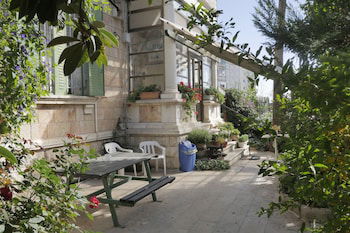 Hotel Allenby 2 Bed & Breakfast