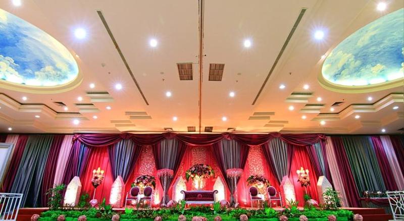 Hotel Rocky Plaza Hotel Padang