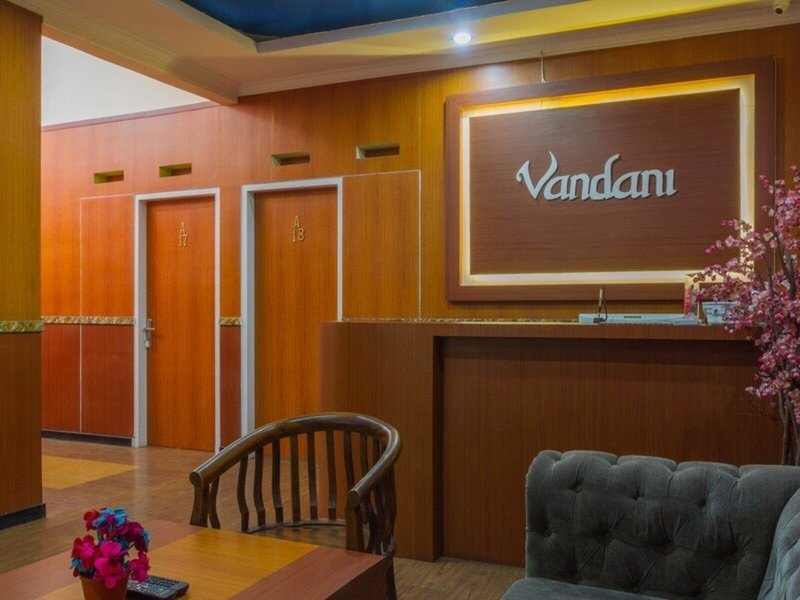 Hotel Reddoorz Plus Near Ipdn