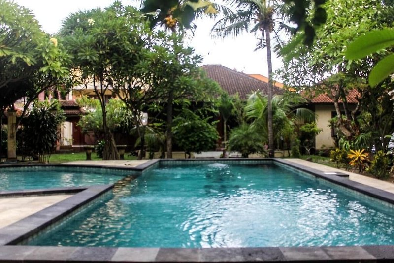 Hotel Budhi Beach Inn