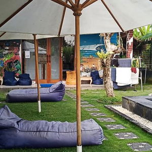 Hotel The Nest Canggu Hostel cazare Canggu