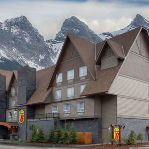 Hotel Super 8 By Wyndham Canmore cazare Canmore